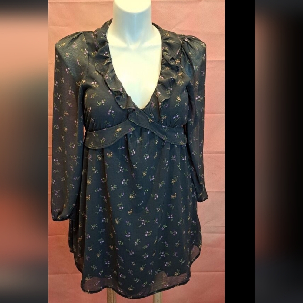 American Eagle Gray Floral Pleated Mini Ruffle  Dress si e small